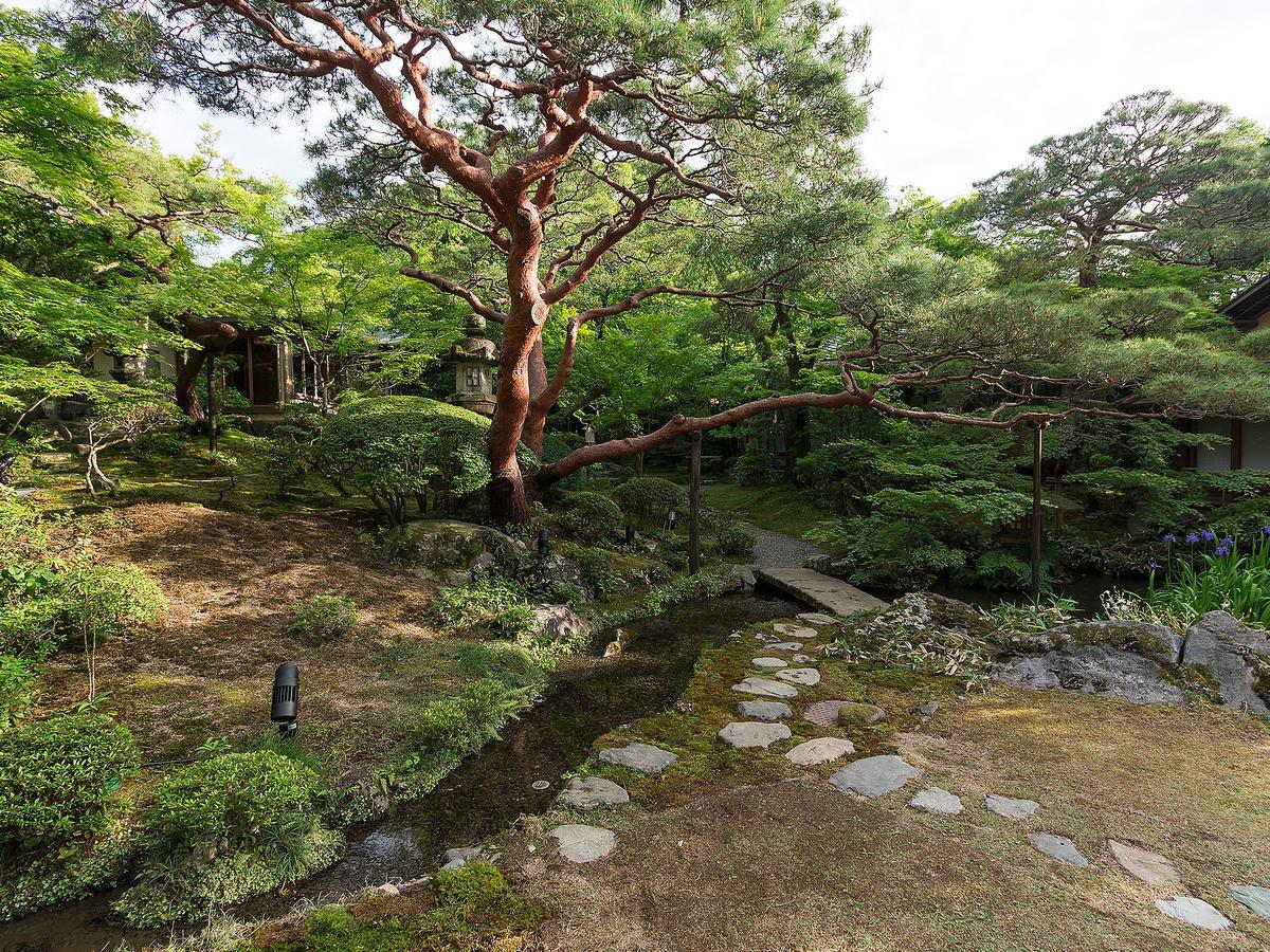 Nanzenji Sando Kikusui Kyoto Bagian luar foto